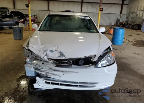 2004 Toyota Camry Le from USA, damaged, VIN 4T1BF30K74U076383